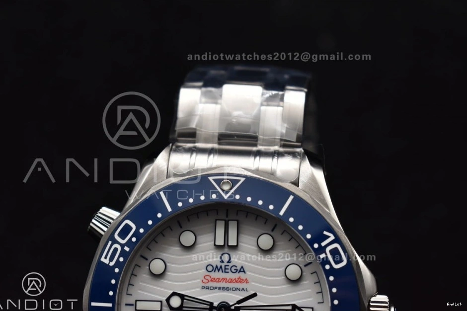Dial SS A2824 Diver Seamaster Ceramic 300M Edition Blue VSF Bezel 1:1 White SS Best Bracelet on 0404